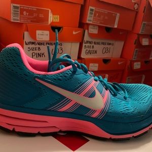 Women’s Nike